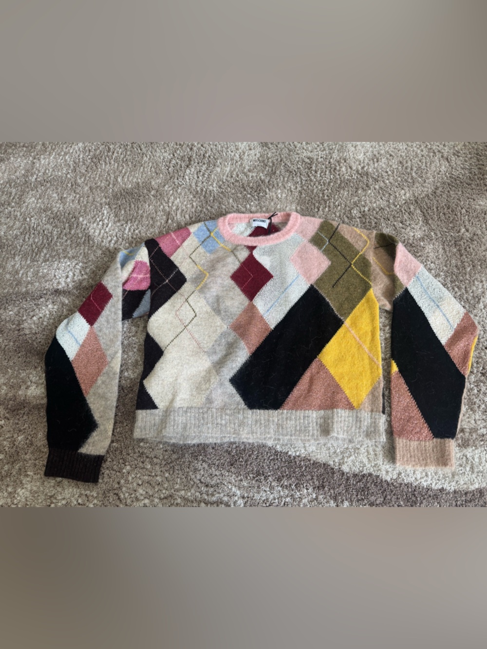 Moschino

Mixed Argyle Sweater - Picture 2 of 8